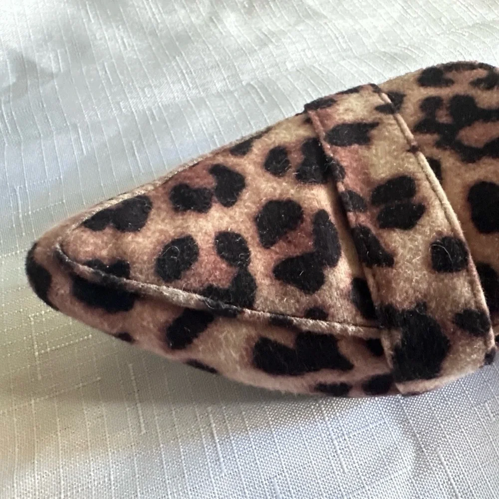 Steve Madden Leopard Print Flats - Picture 4 of 12